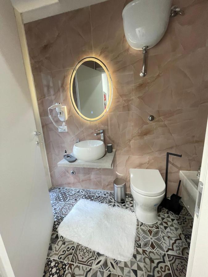 B&B I Borboni Наполи Екстериор снимка
